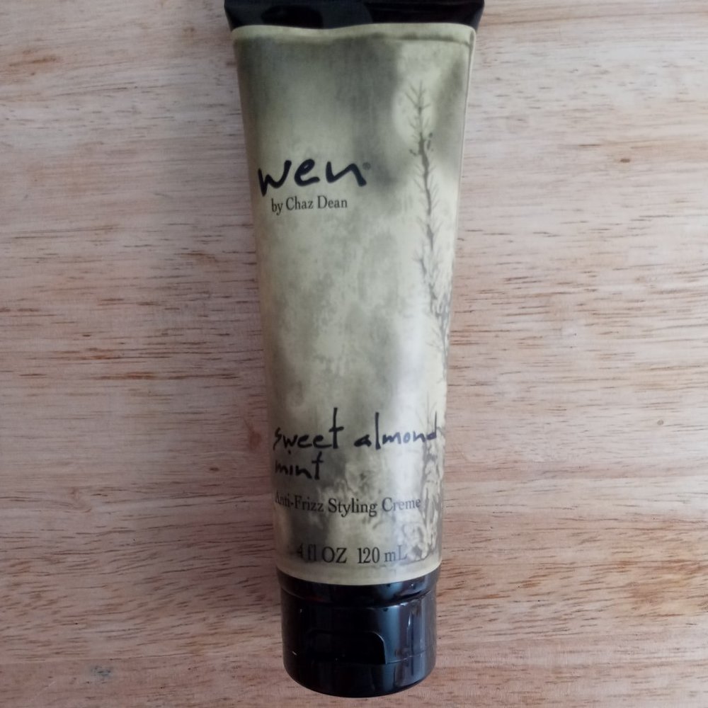 Wen Sweet Almond Mint Anti-Frizz Styling Cream